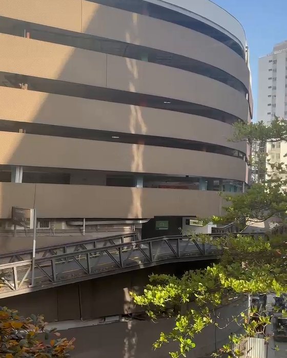 Fachada do edifício onde fica a clínica, na Tijuca.
